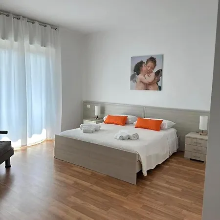 Nuova Bed and breakfast 4*