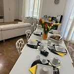 Nuova 4*