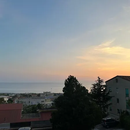 Nuova *