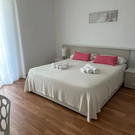 Nuova Bed & Breakfast Paola