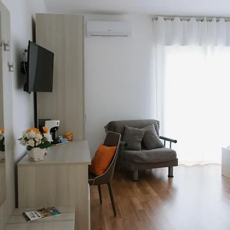 Nuova ベッド・アンド・ブレックファスト 4*