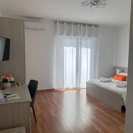 Nuova 4* Paola