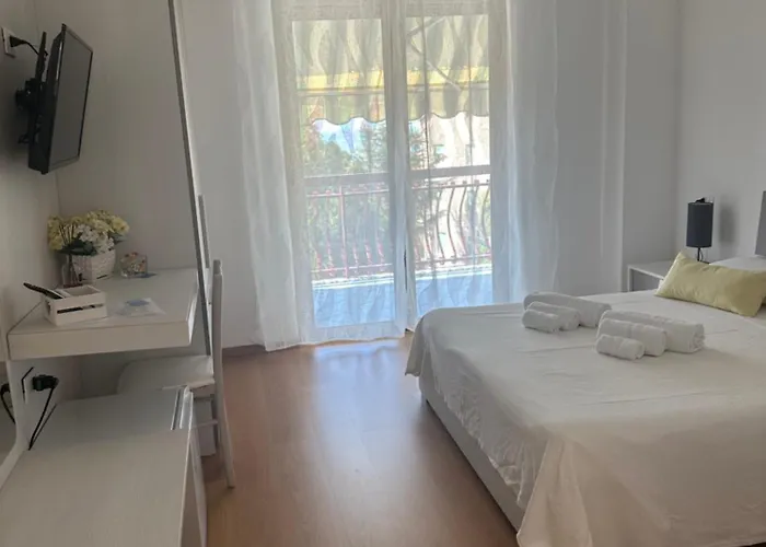 Nuova Alojamento de Acomodação e Pequeno-almoço Paola